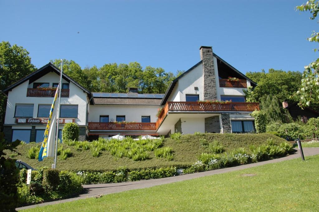 היימבאך Pension Haus Diefenbach מראה חיצוני תמונה